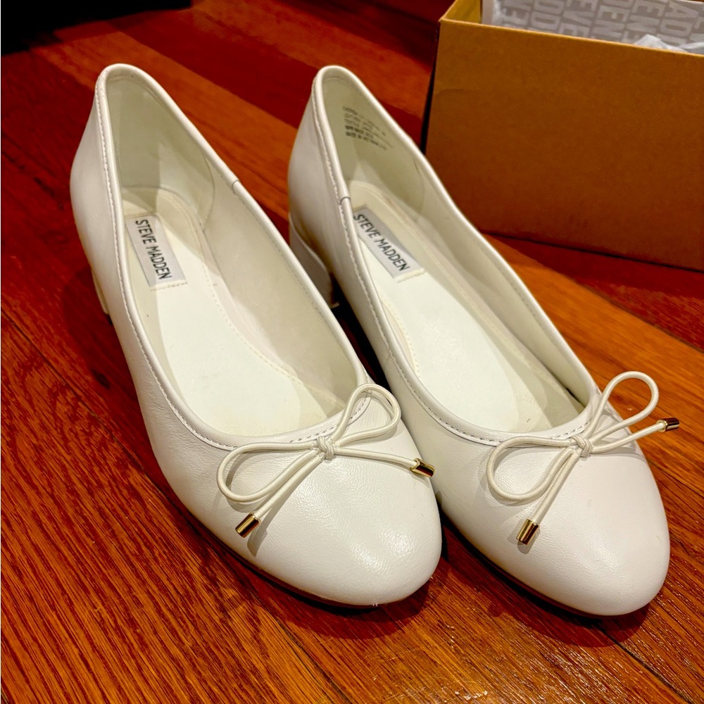Steve Madden size 9 Ballet low heel